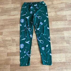 Fabulegs Green Halloween Witch Hat Cauldron Broom Skull Snake Leggings Size S